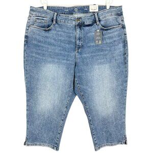 St. John's Bay Women's Stretch Blue Denim Capri Plus Sz 24W Secretly Slender NWT